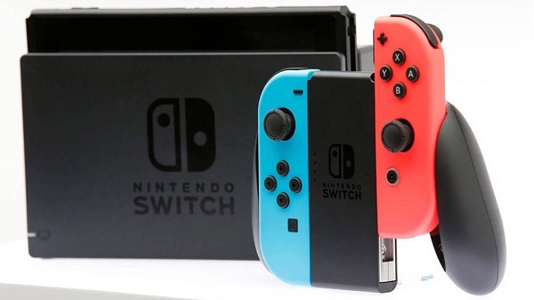 041_Nintendo Switch_L1