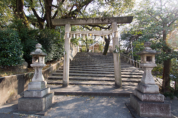 新栄白山神社北側入り口