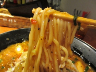 楼蘭　全ﾄﾛ麻婆麺　麺